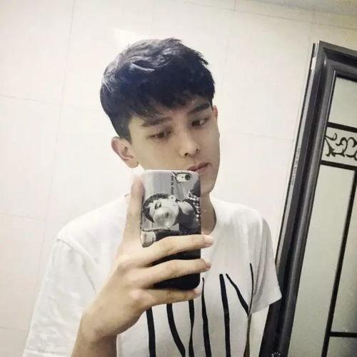 网红吃瓜头像男生霸气,揭秘网络红人魅力背后的故事