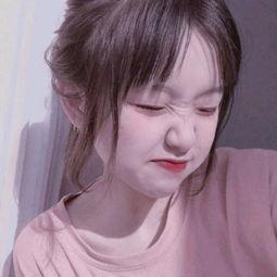 抖音吃瓜网红女孩是谁,揭秘网络红人的瓜田传奇